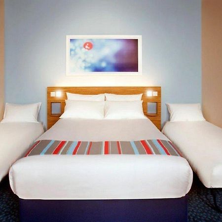 Travelodge Wadebridge Eksteriør billede