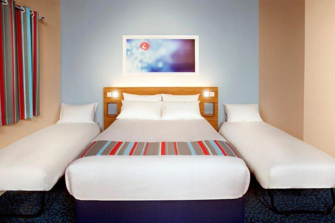 Travelodge Wadebridge Eksteriør billede